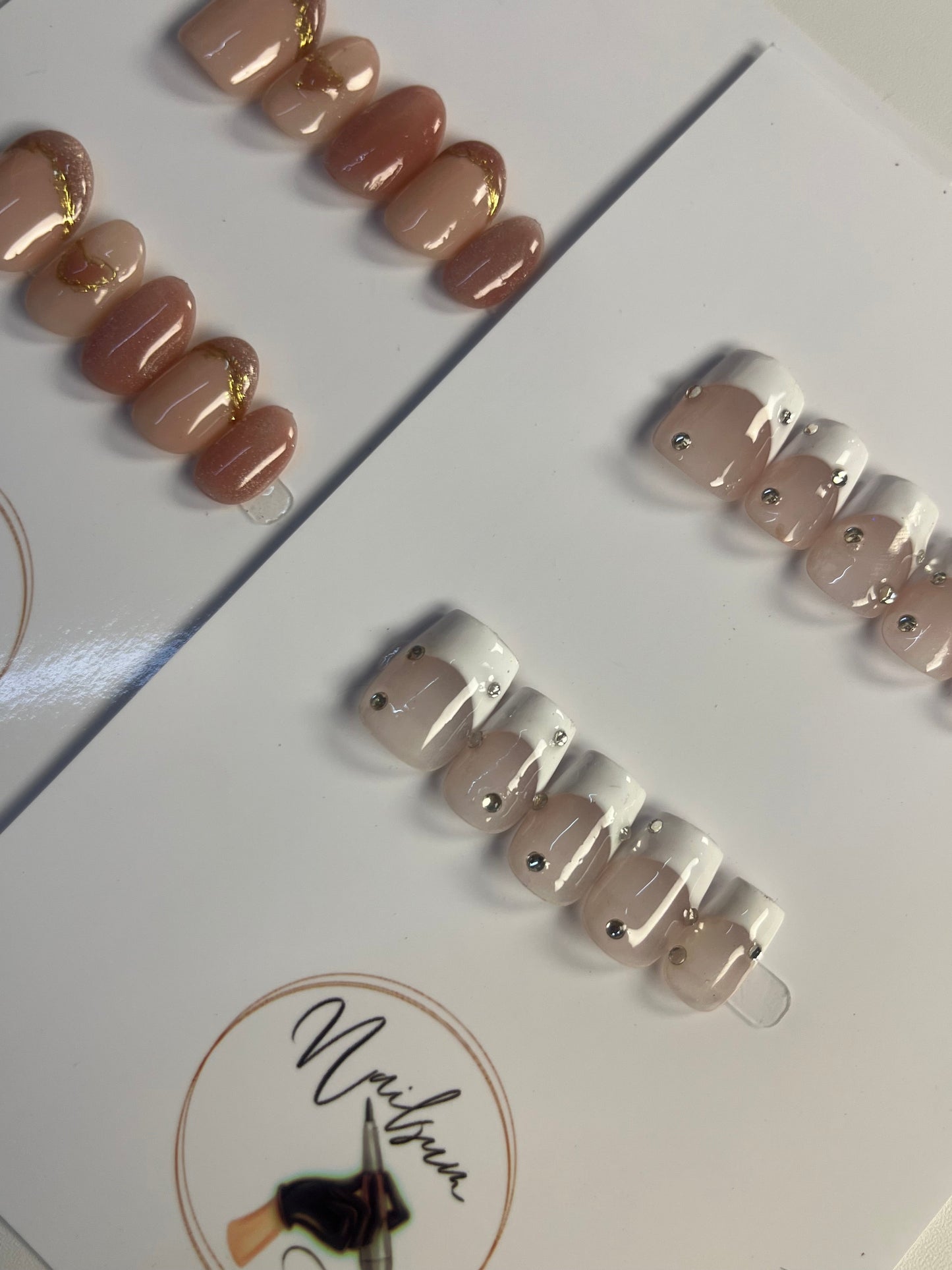 FRENCH WITH STONES SET - Nailsum