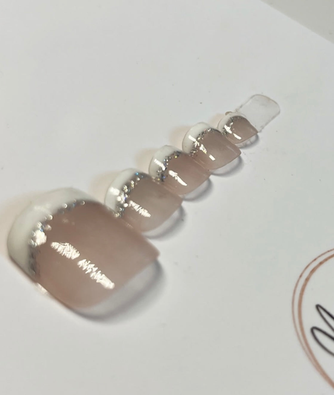 FRENCH GLITTER (silver) TOE NAILS - Nailsum