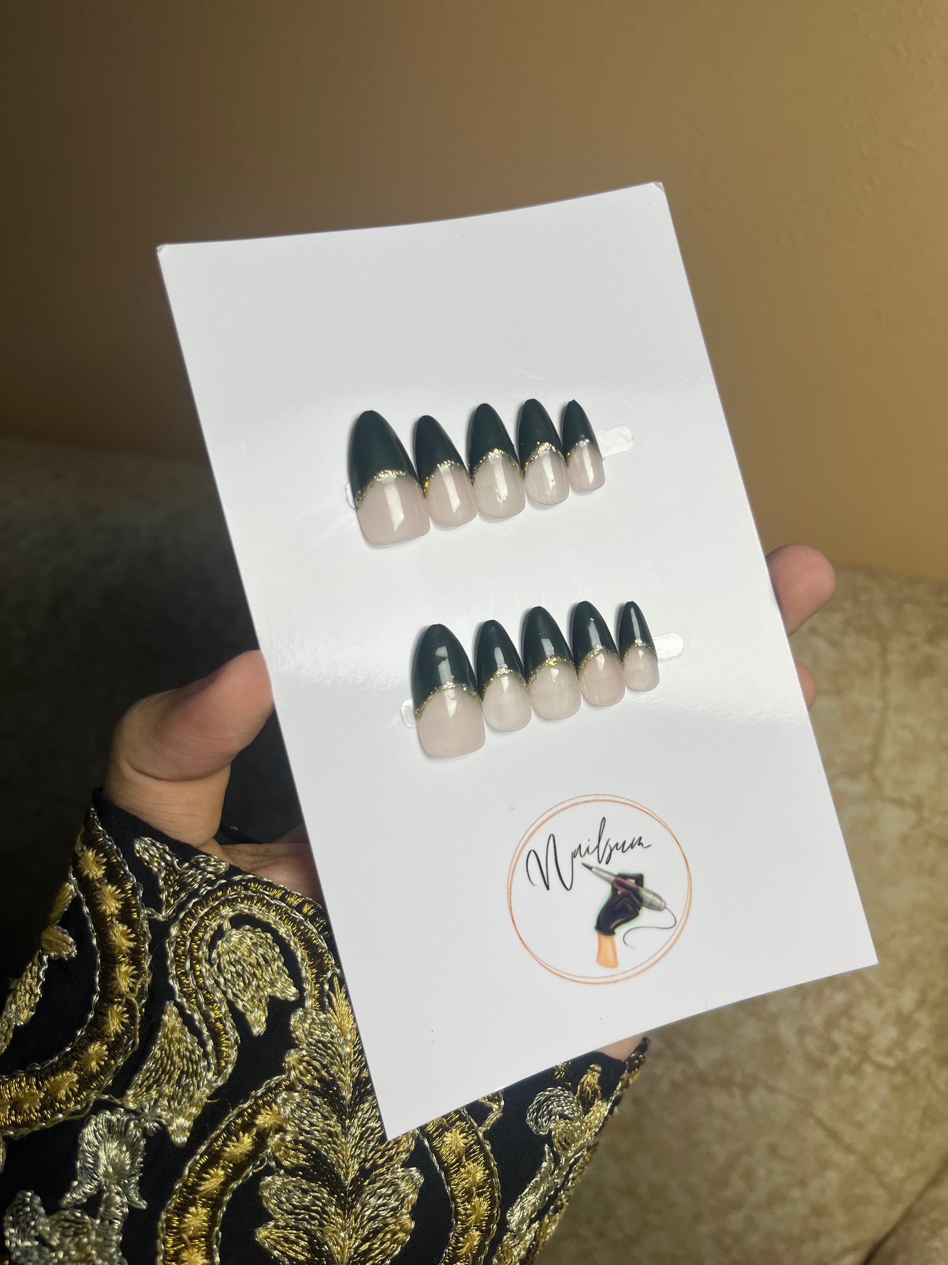 GREEN FRENCH WITH GLITTER (GOLDEN) SET - Nailsum