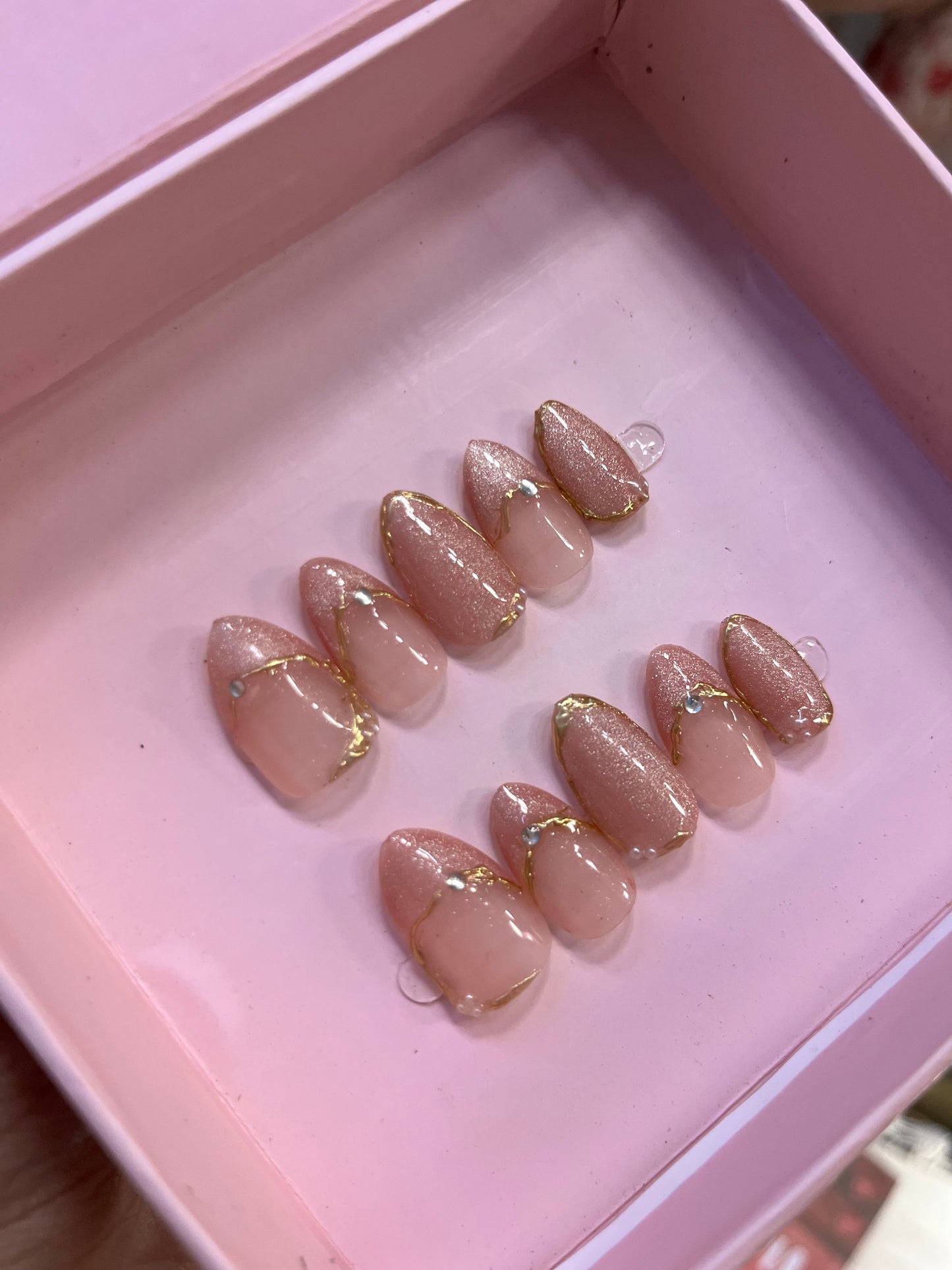 AURUM CATEYE SET (S ALMOND)